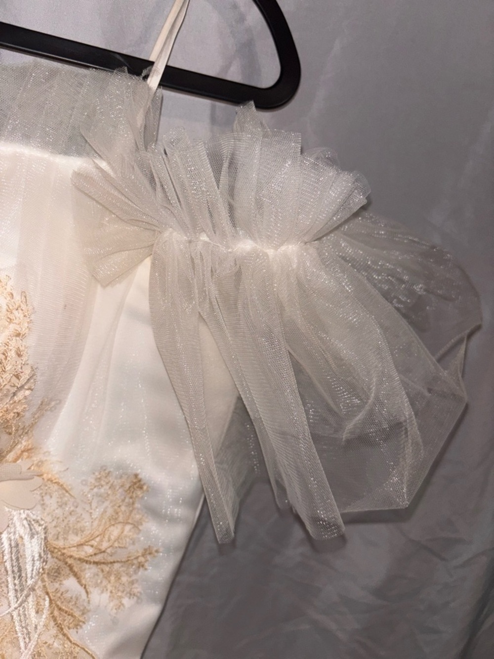 Wedding Dress With Floral Lace - Picture 4 of 10